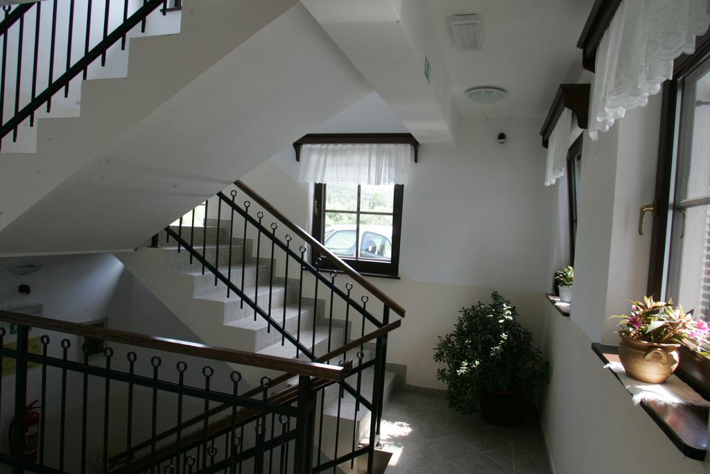 Farm Stay Frank Ozmec Wine And Glamping Estate Ljutomer Habitación foto
